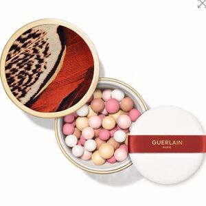 New. Rare Limited edition.  Guerlain Radiant Finish Makeup Pearls shade Phoenix